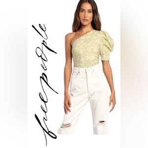 Sold 💚 Free People Somethin Bout You Green
Floral Puff Sleeve One-Shoulder Bodys